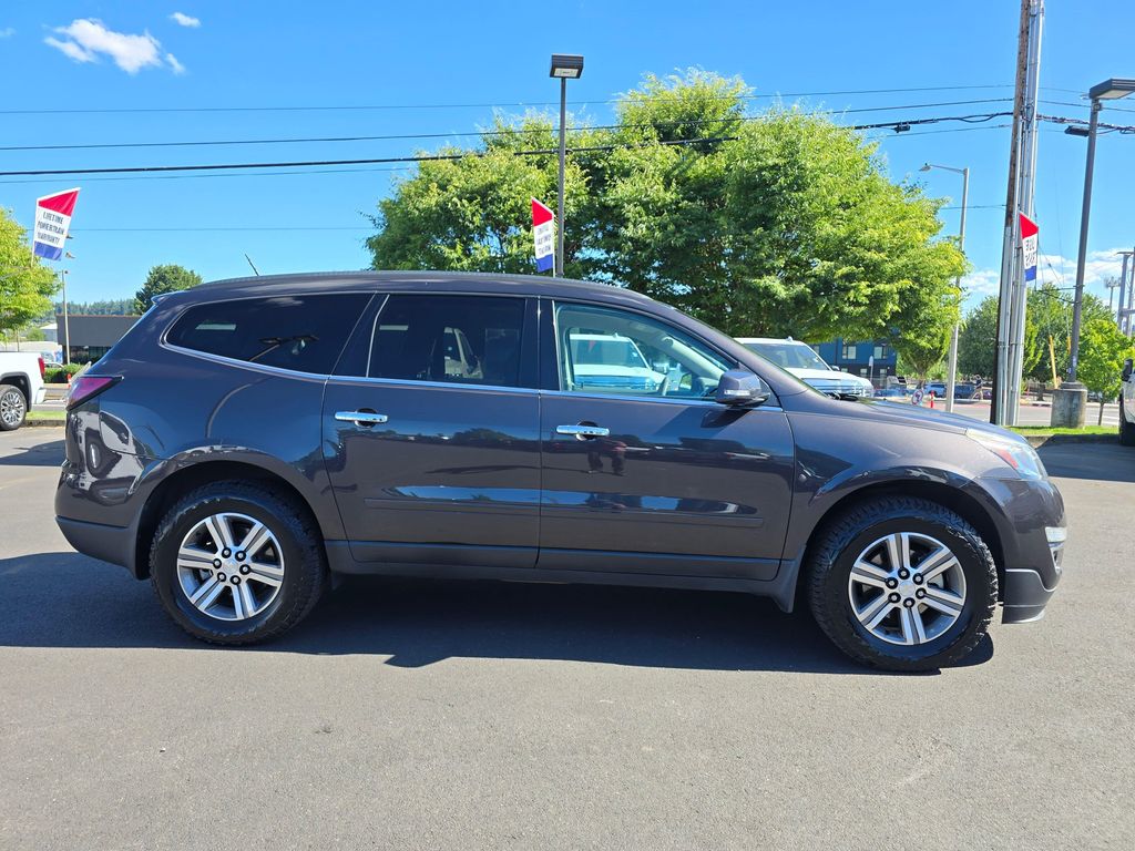 Used 2016 Chevrolet Traverse 2LT with VIN 1GNKVHKD7GJ265860 for sale in Beaverton, OR