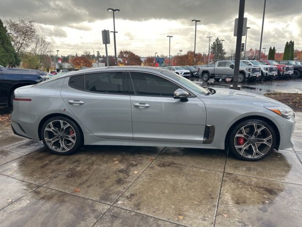 Used 2018 Kia Stinger GT2 Sedan