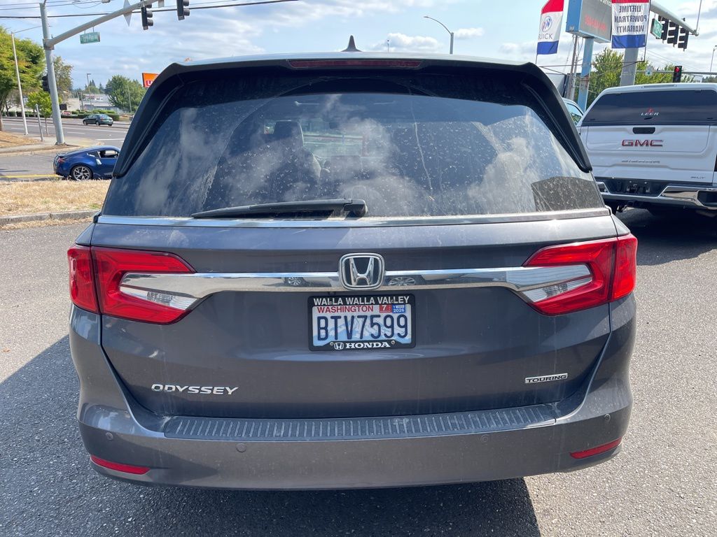 2020 Honda Odyssey Touring photo 4