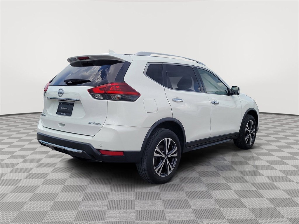 2019 Nissan Rogue SV photo 4