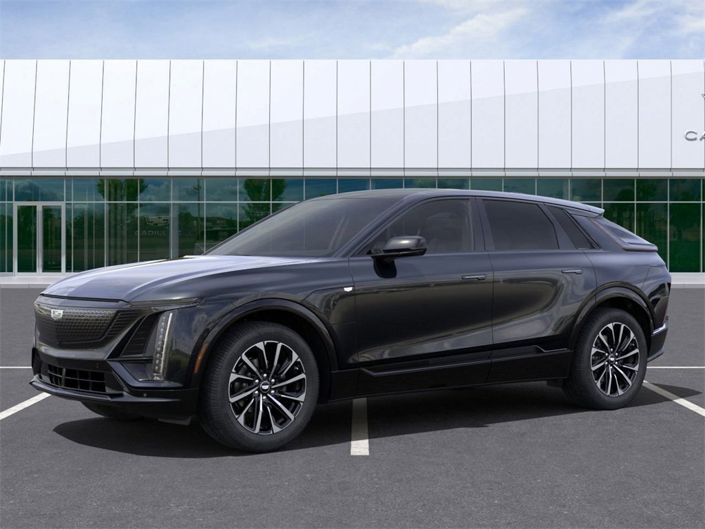 2025 Cadillac Lyriq Sport photo 2