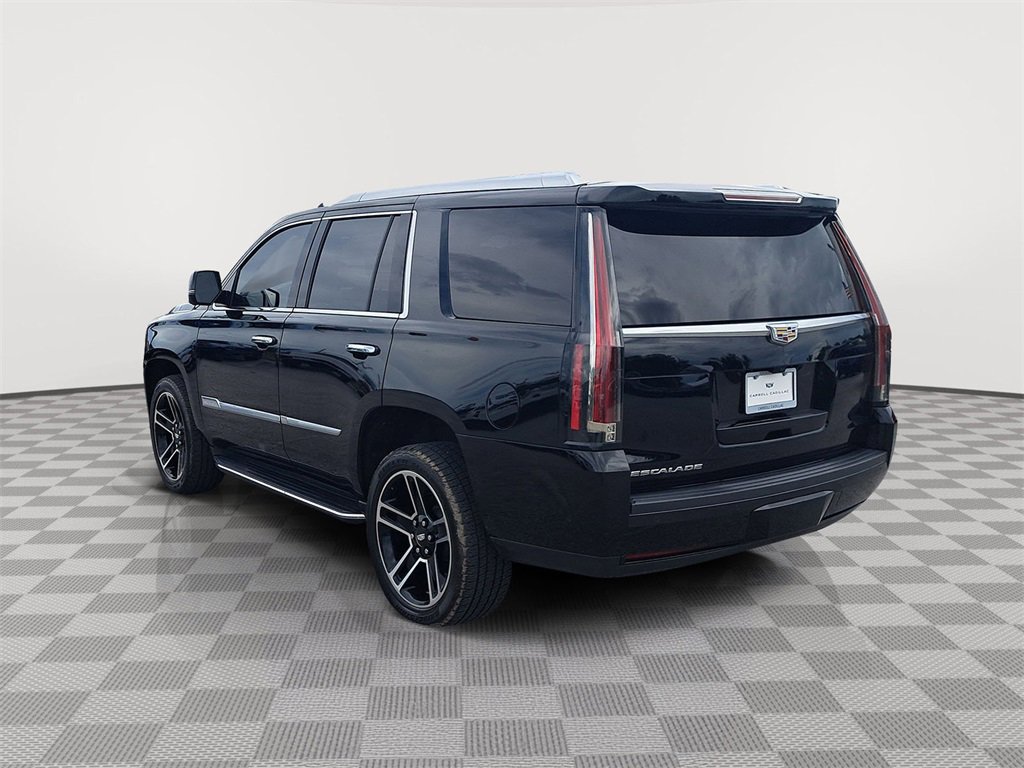 2020 Cadillac Escalade Luxury photo 2