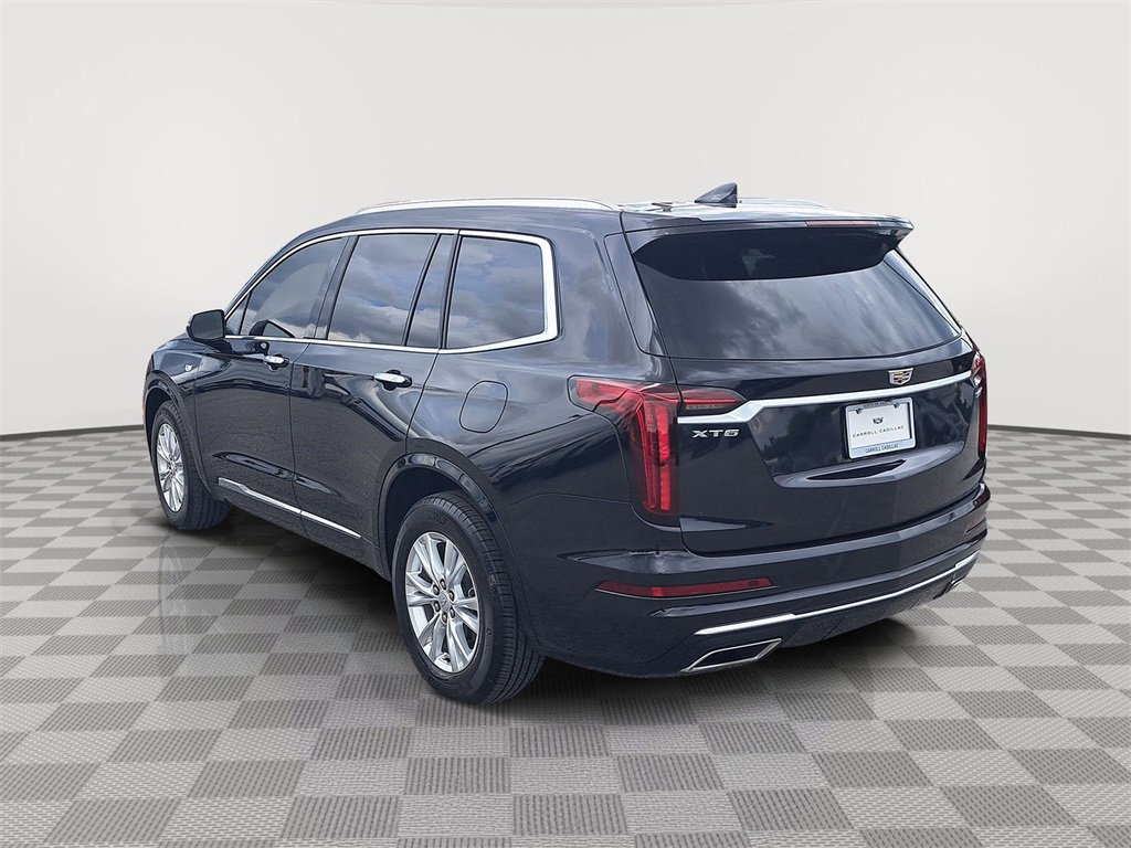 2024 Cadillac XT6 Luxury photo 2
