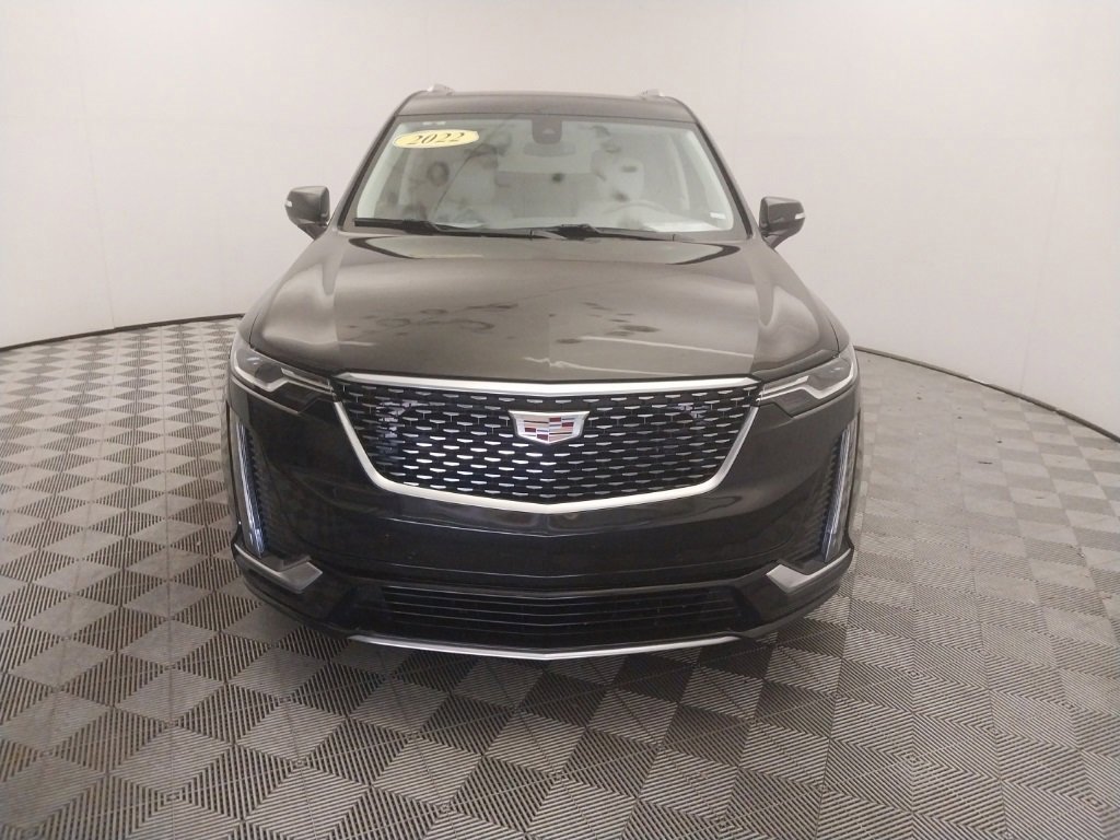 2022 Cadillac XT6 Premium Luxury photo 3
