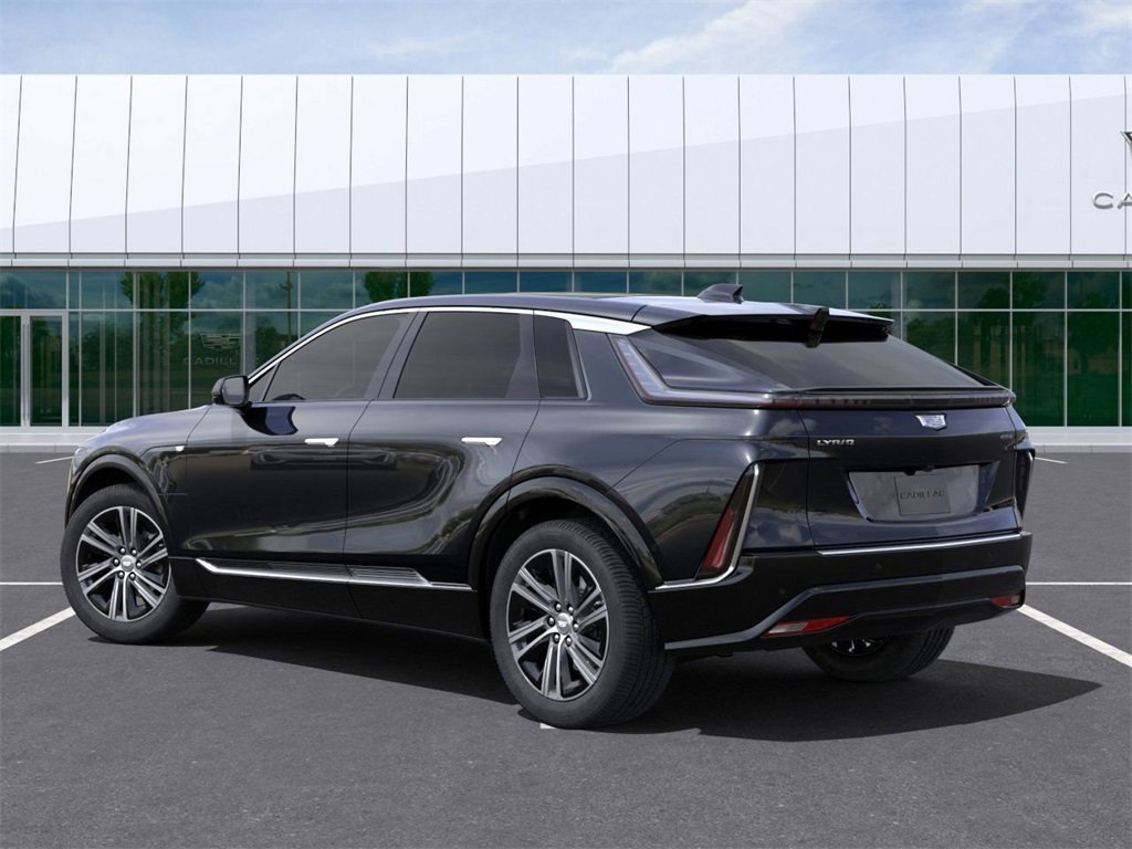 2025 Cadillac Lyriq Luxury photo 3