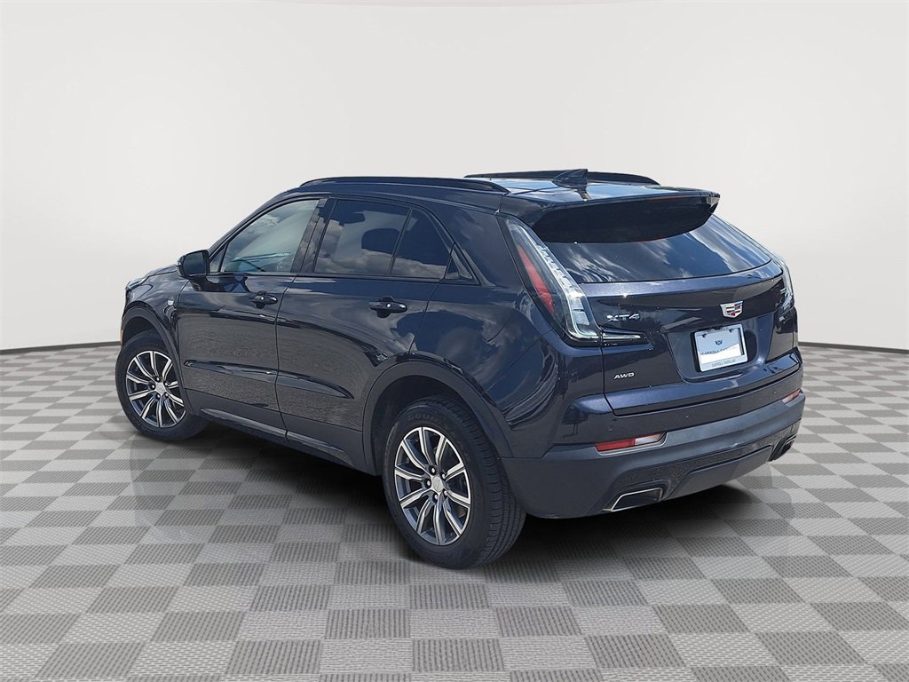 2023 Cadillac XT4 Sport photo 2