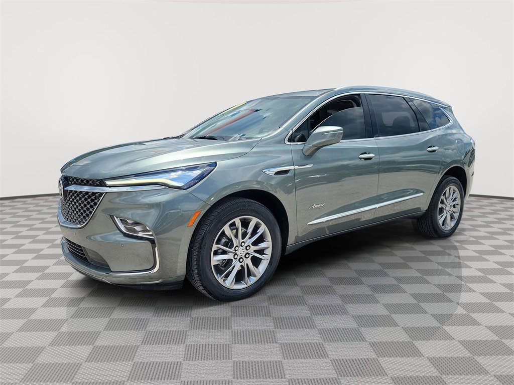 2023 Buick Enclave Avenir photo 2