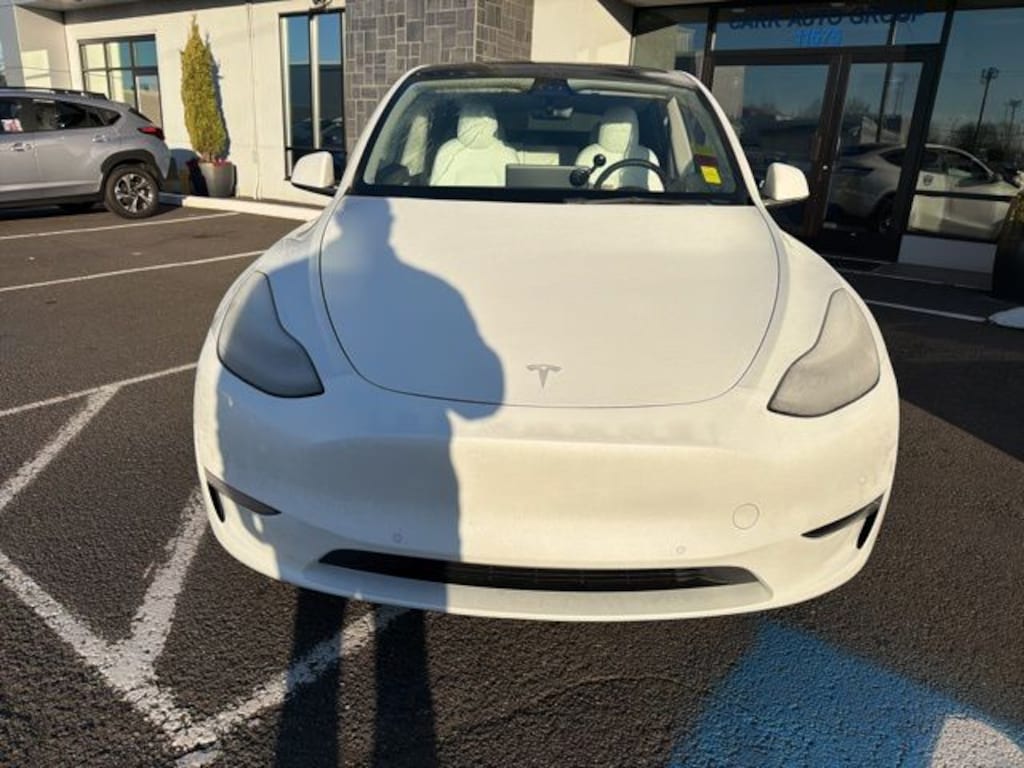 Used 2022 Tesla Model Y Long Range SUV