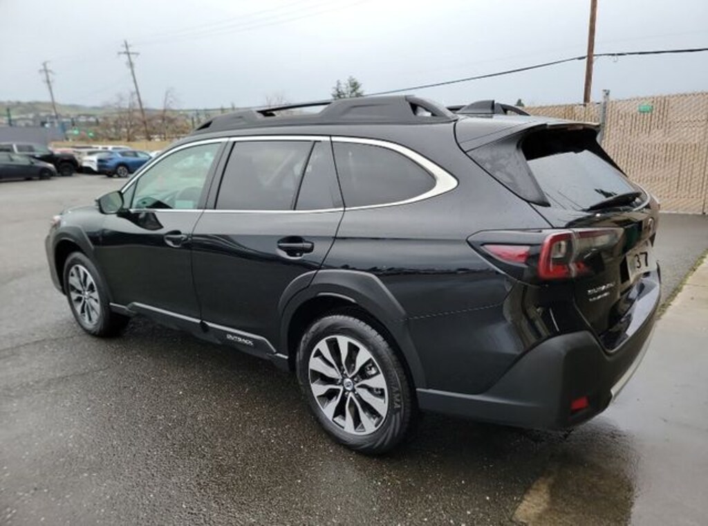 Used 2024 Subaru Outback Limited SUV