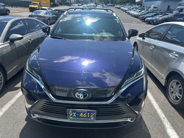 2021 Toyota Venza XLE photo 3
