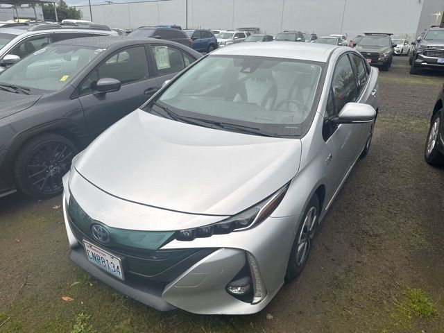 2018 Toyota Prius Prime Premium photo 3