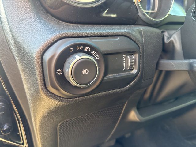 2023 Jeep Wrangler Rubicon 392 photo 4