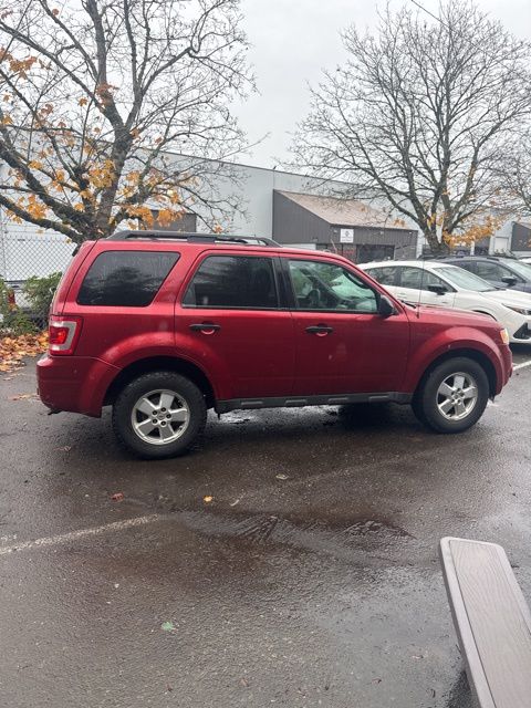 2012 Ford Escape XLT photo 4