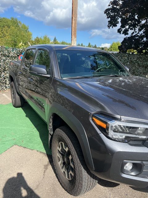 2023 Toyota Tacoma TRD Off-Road photo 4
