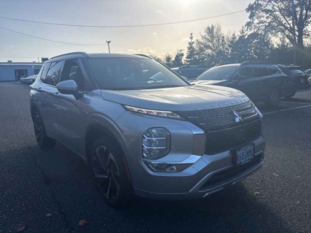 Used 2022 Mitsubishi Outlander SEL SUV