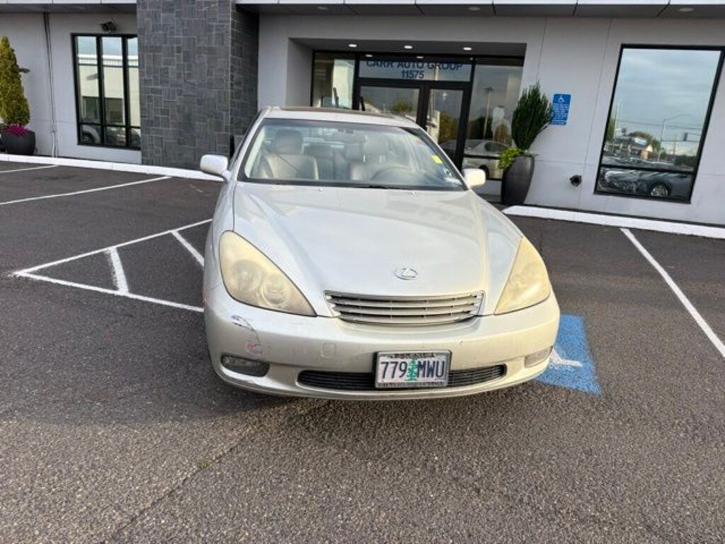 Used 2004 Lexus ES 330 Sedan