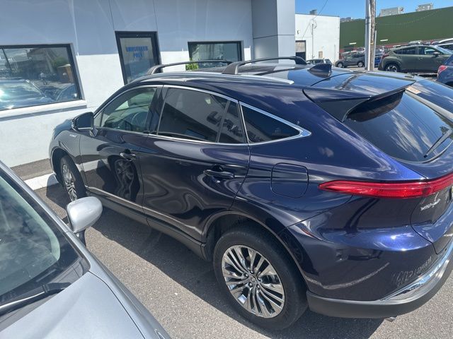 2021 Toyota Venza XLE photo 4