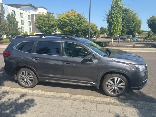 2022 Subaru Ascent Limited photo 4