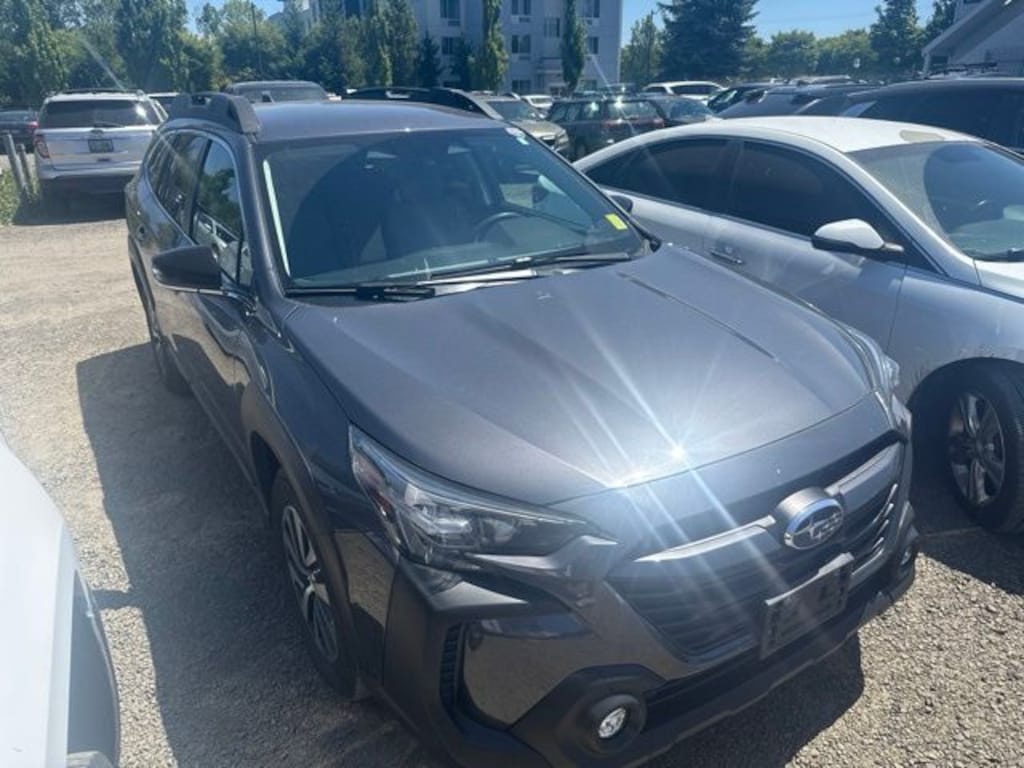 Used 2024 Subaru Outback Premium SUV