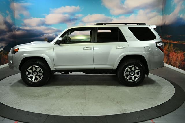 2021 Toyota 4Runner TRD Off-Road Premium photo 3