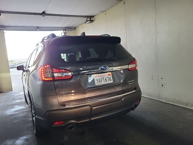 2022 Subaru Ascent Limited photo 2