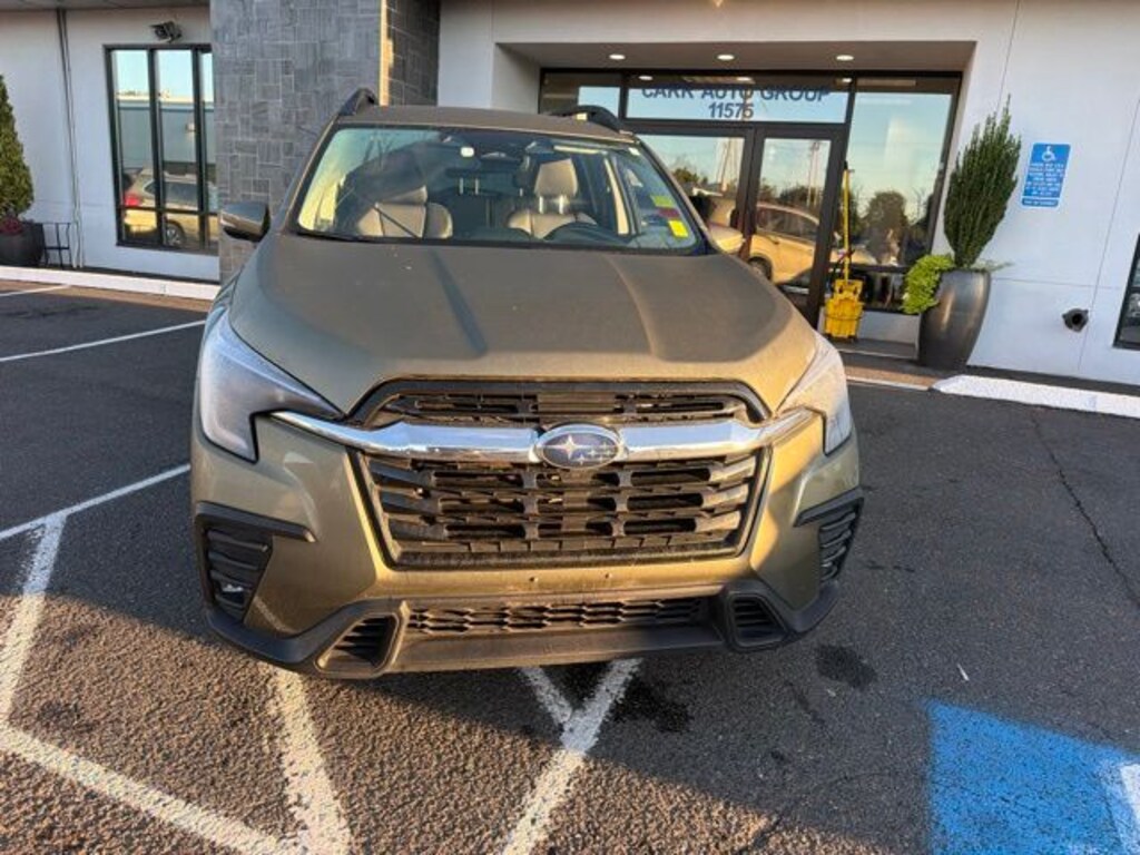 Used 2023 Subaru Ascent Limited SUV