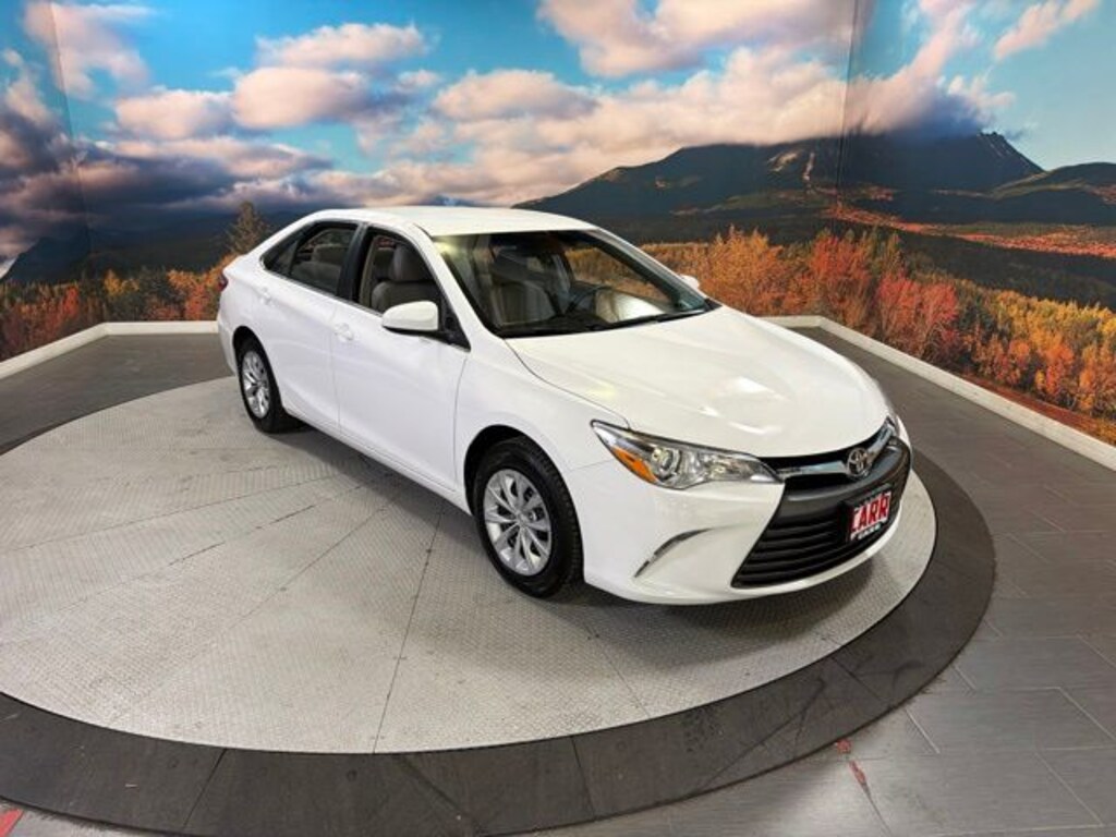 Used 2016 Toyota Camry LE Sedan