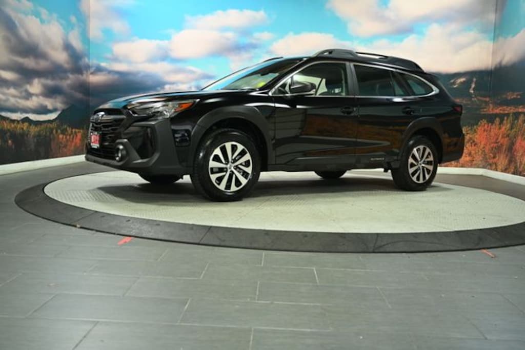 Used 2025 Subaru Outback 2.5i SUV