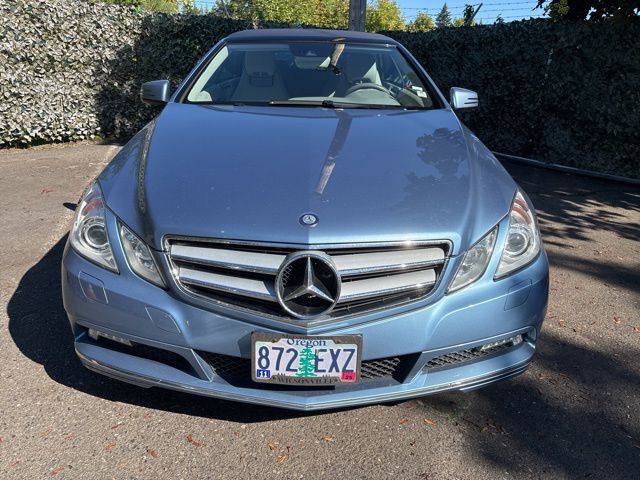 2011 Mercedes Benz E 350 photo 2