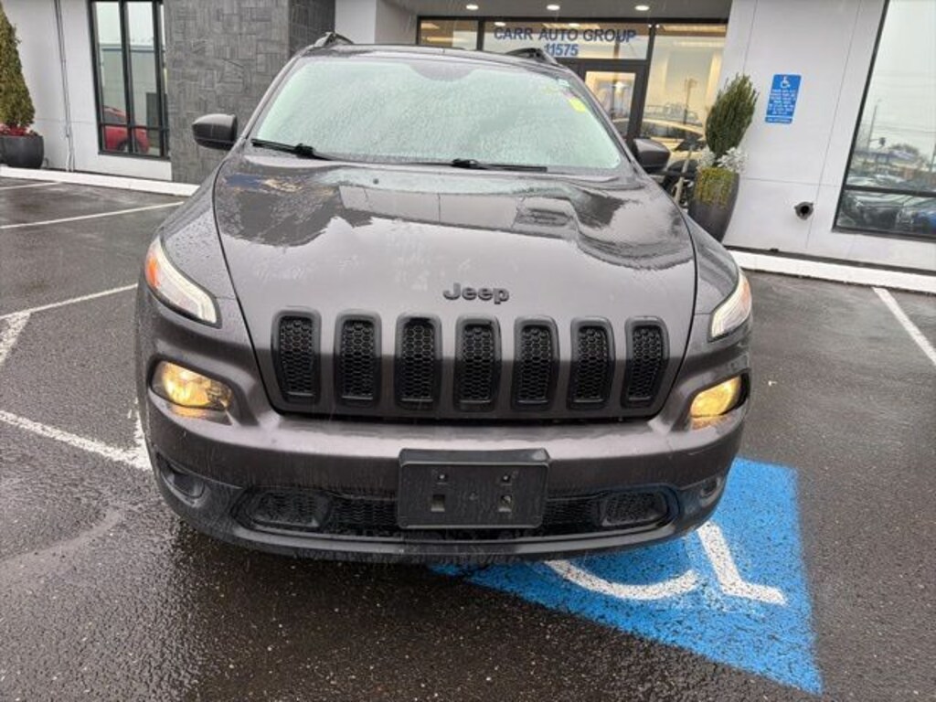 Used 2015 Jeep Cherokee Latitude SUV