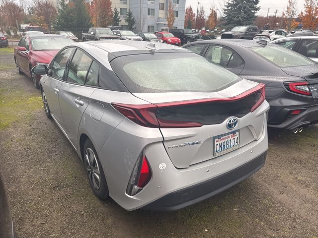 2018 Toyota Prius Prime Premium photo 4
