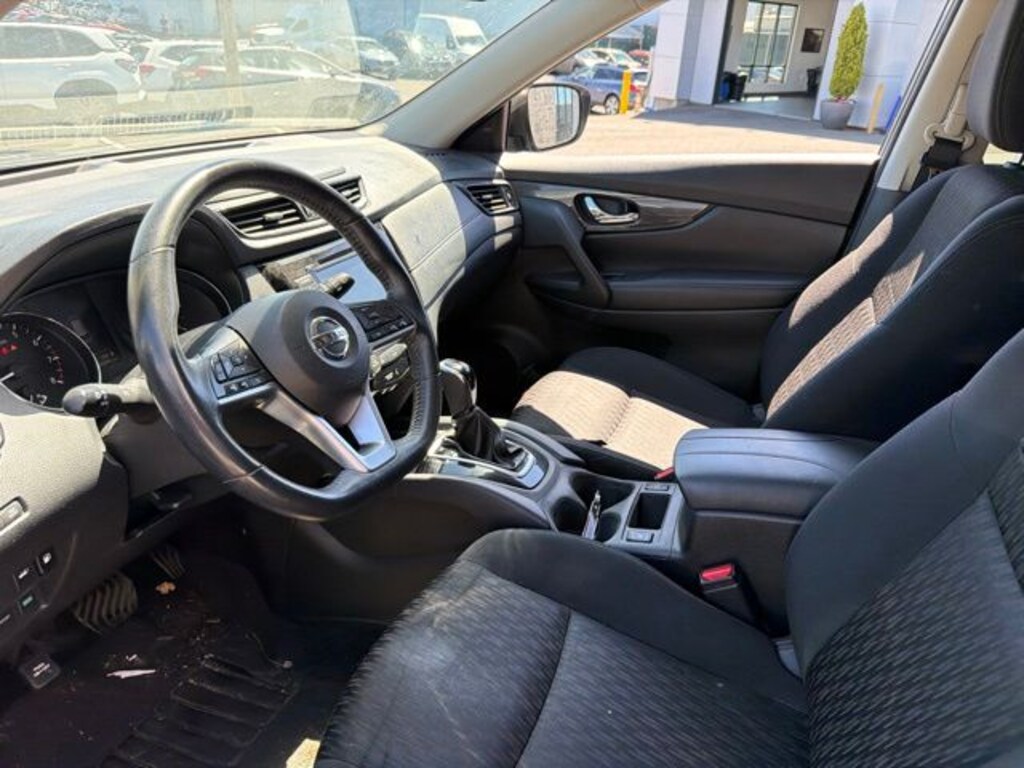 Used 2018 Nissan Rogue SV SUV