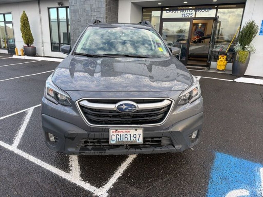 Used 2022 Subaru Outback Premium SUV