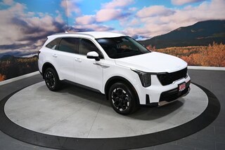 2025 Kia Sorento S SUV