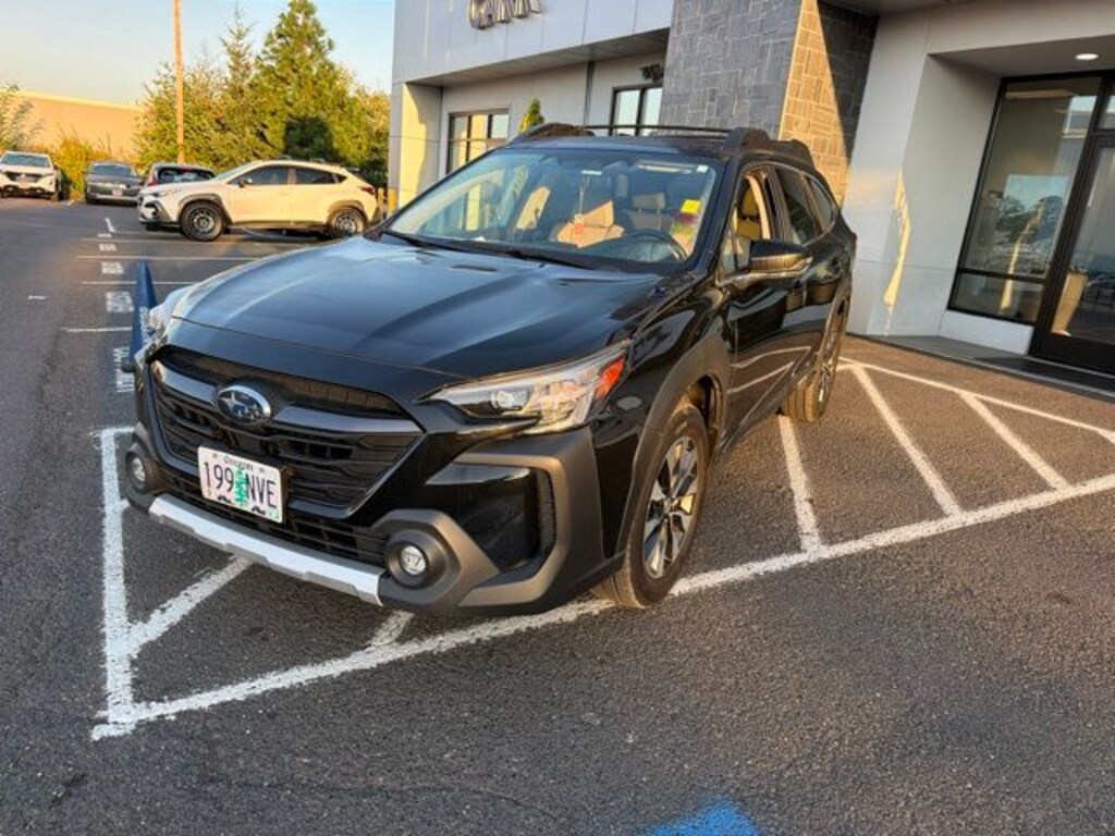 Used 2023 Subaru Outback Limited SUV