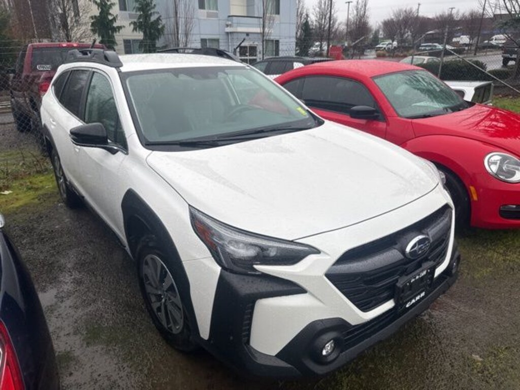 Used 2025 Subaru Outback Premium SUV