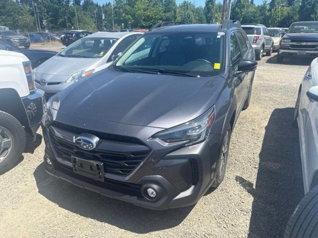 Used 2024 Subaru Outback Premium SUV