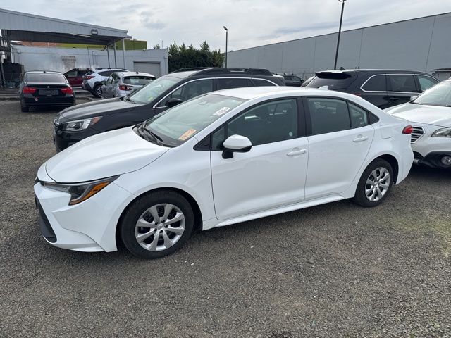 2024 Toyota Corolla LE photo 4