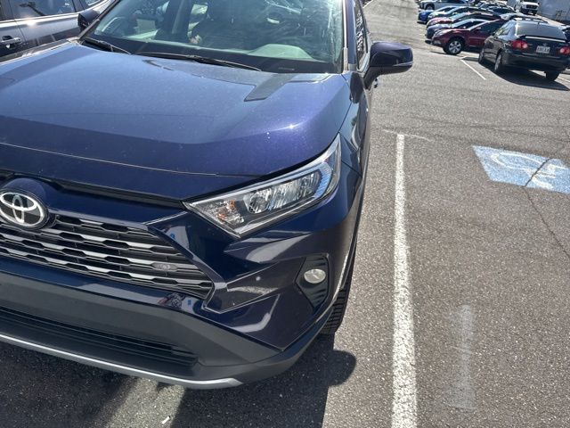 2021 Toyota RAV4 Limited photo 3