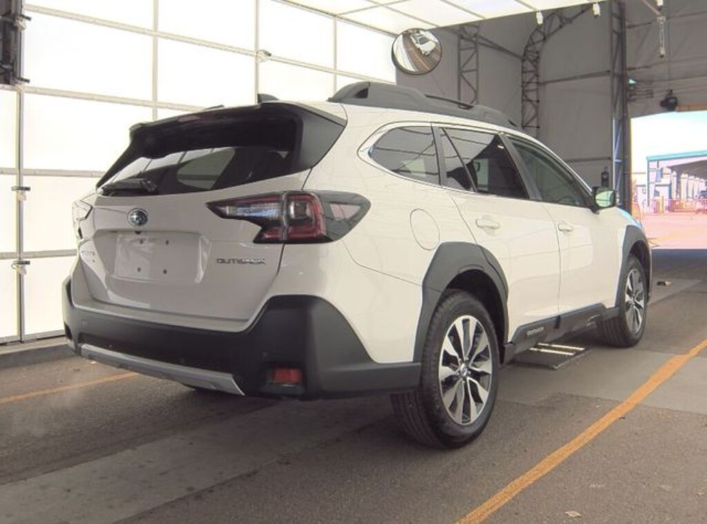 Used 2024 Subaru Outback Limited SUV