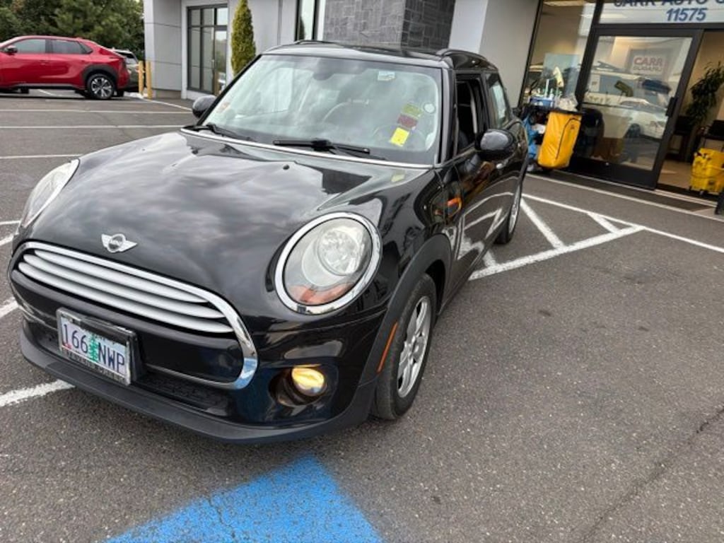 Used 2015 MINI Cooper Base Hatchback