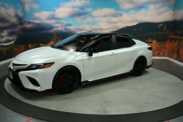 2023 Toyota Camry XSE V6 photo 4