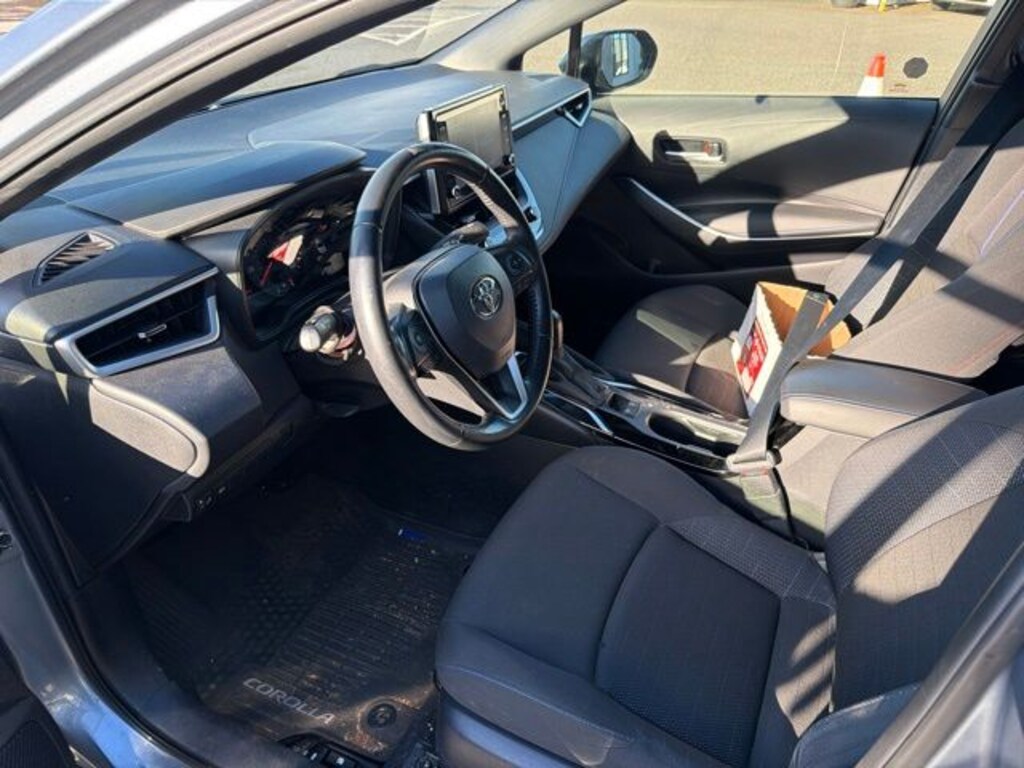 Used 2020 Toyota Corolla SE Sedan