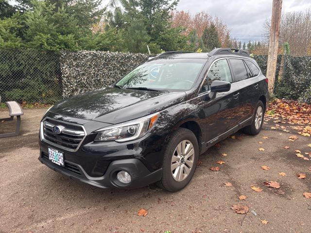 2018 Subaru Outback 2.5i Premium photo 3