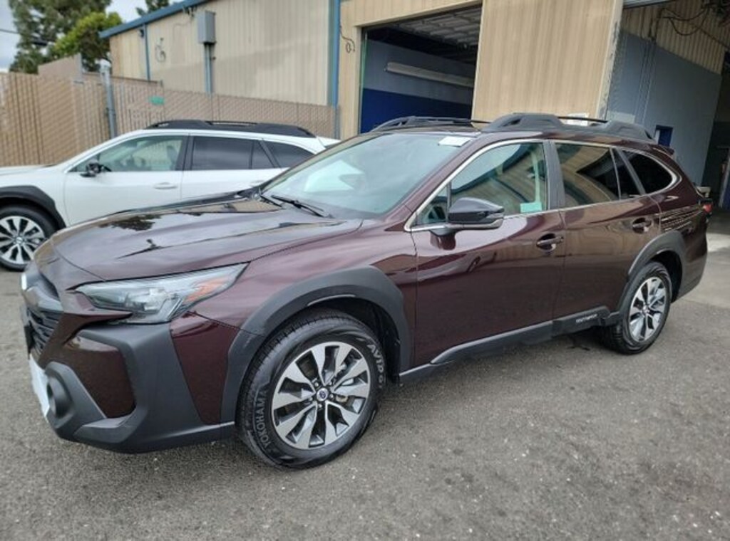 Used 2024 Subaru Outback Limited SUV