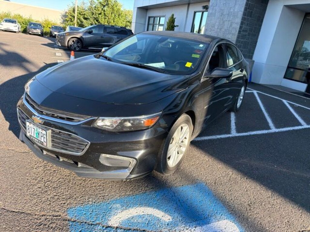 Used 2017 Chevrolet Malibu LT Sedan