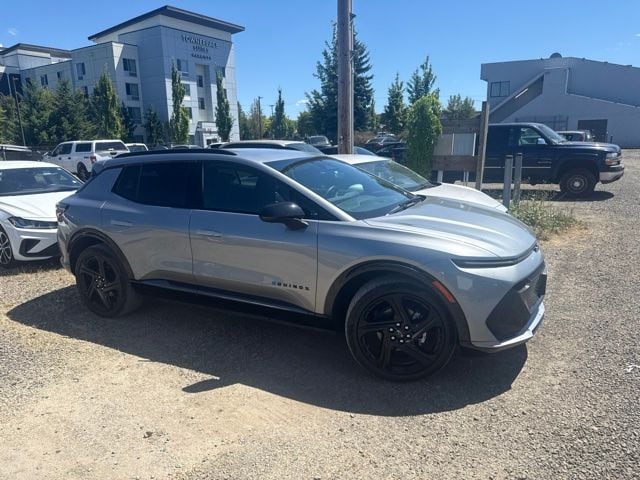 Used 2025 Chevrolet Equinox EV RS with VIN 3GN7DSRRXSS213850 for sale in Beaverton, OR