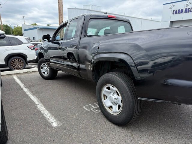 2018 Toyota Tacoma SR photo 2