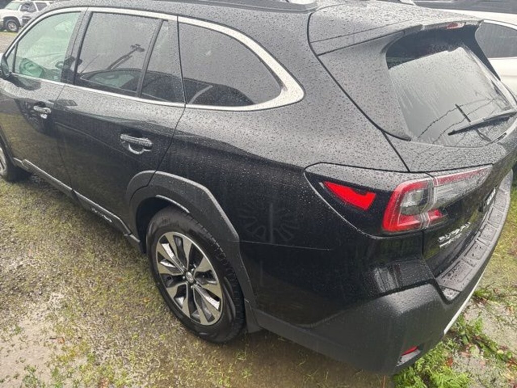 Used 2025 Subaru Outback Touring XT SUV