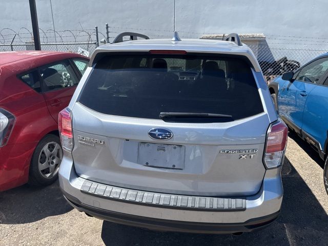 2017 Subaru Forester 2.0XT Premium photo 3